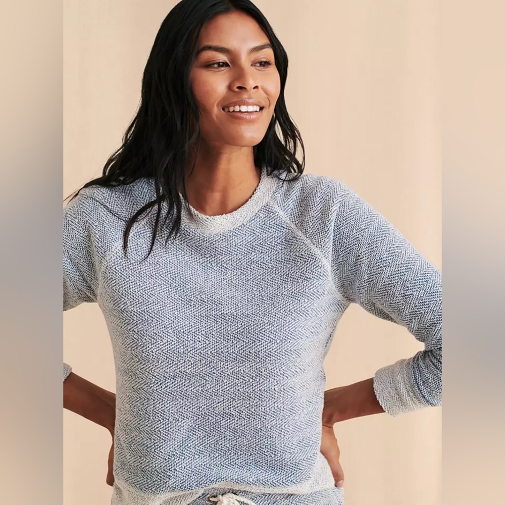 NWOT Faherty Womens Whitewater Crew Sweatshirt